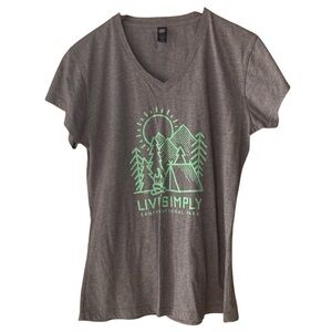 Banff National Park Alberta Graphic Short Sleeve V Neck Tee T-shirt Large